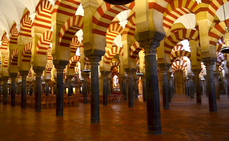 LA MEZQUITA-CATEDRAL DE CÓRDOBA